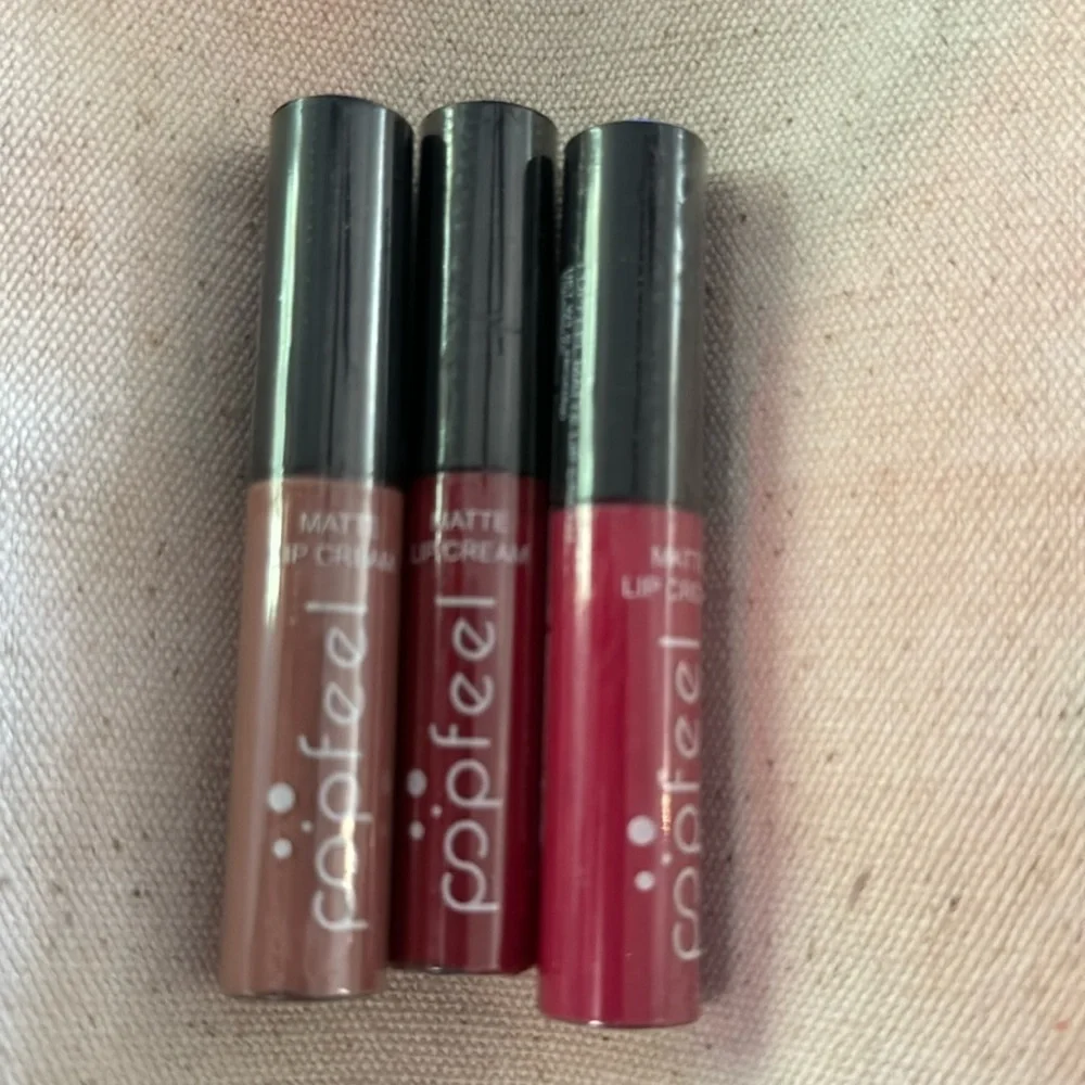 Popfeel Cosmetics Bundle‎ All New Sealed 12 Items with Blender Sponge and Bag.